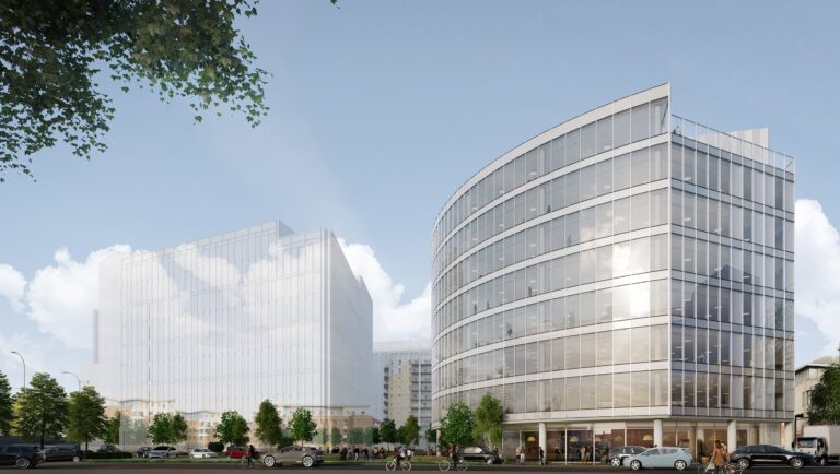 No. 1 West Bar Square