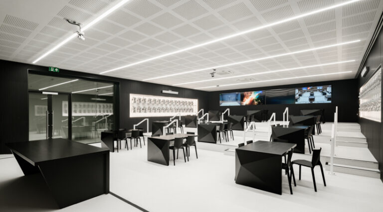 XR-Lab_Collaborative_Lecture_Theatre